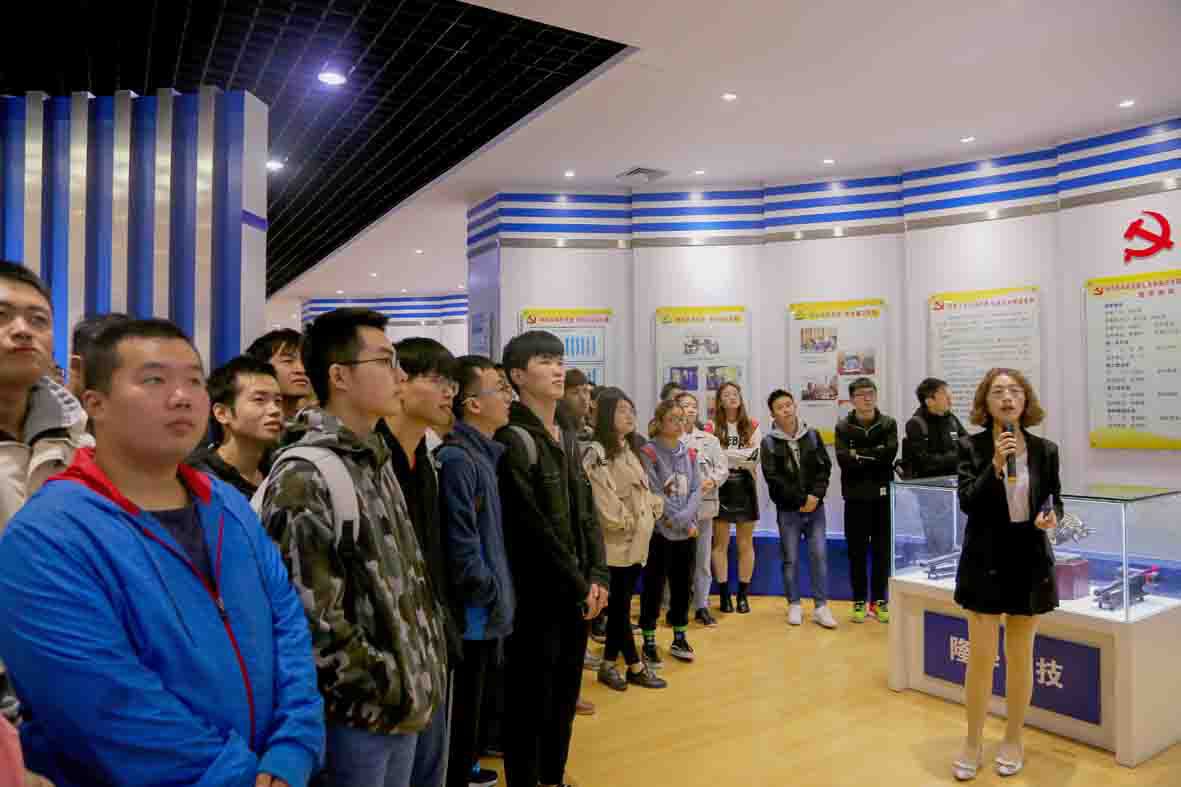 ���ϿƼ���ѧ��������¹���ϵѧ�Ӹ�����ʱ���������ǲ�����z6mg����ʵϰ