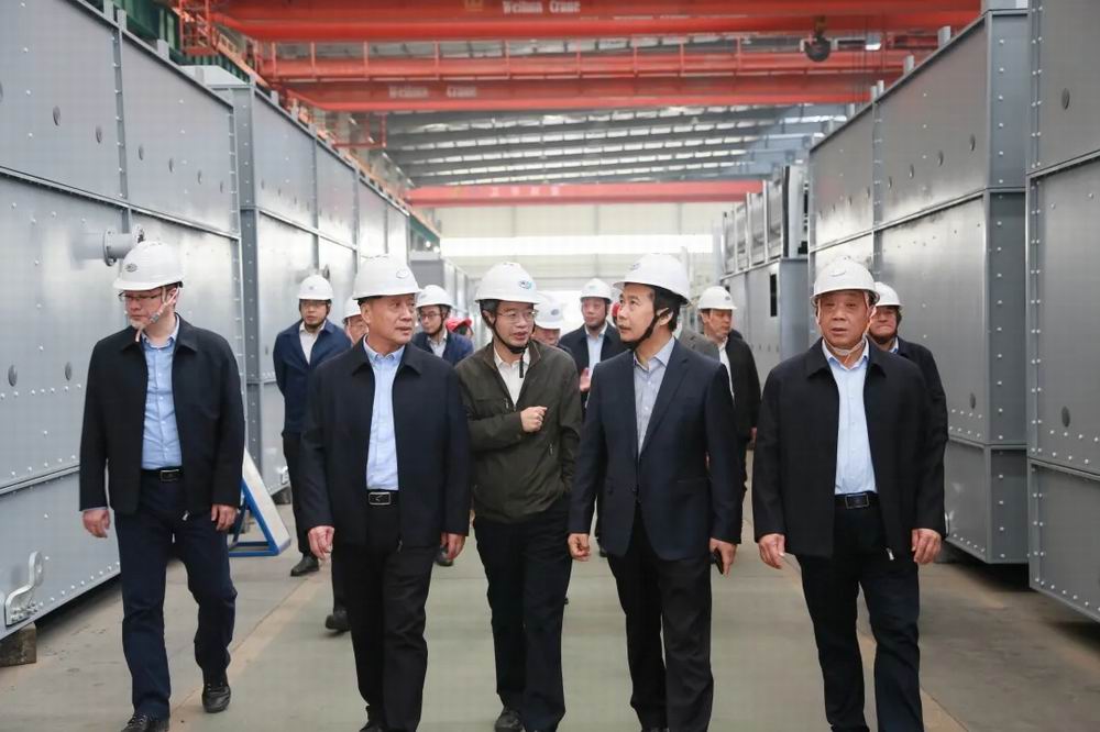 ��ʯ�����������ݣ��������޹�˾��ί����ܳ�ƽһ��ר�ҵ���˾����ָ��