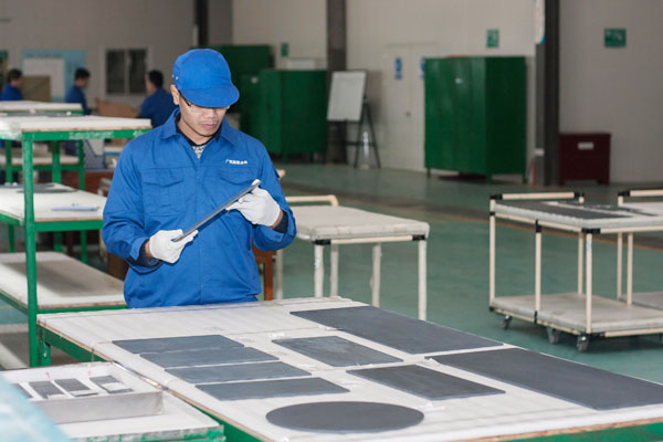 ������ʱ���������ǲ�����z6mg��ģ���ഺ�ظ���ϵ�б���֮��������һ�Ͷ�ģ�����ĳ�