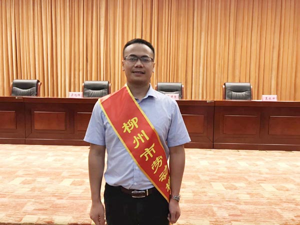 ������ʱ���������ǲ�����z6mg��ģ���ഺ�ظ���ϵ�б���֮��������һ�Ͷ�ģ�����ĳ�