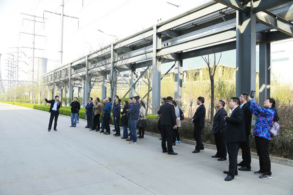 �ڿ���λ���������ܻ������ͱ�ʽѭ��ˮ��ȴϵͳ�������л��ֳɾ���