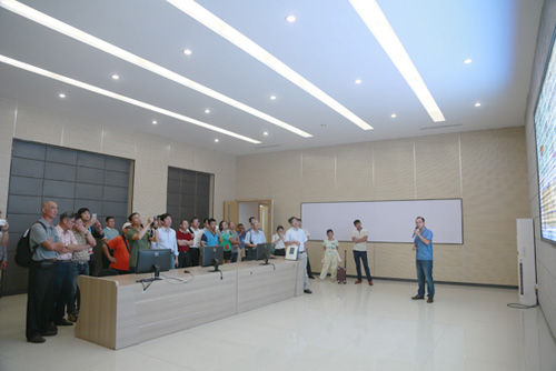 �ھŽ캣Ͽ�����ȵ�����/���繲��ѧ���������л��������������ʱ���������ǲ�����z6mg